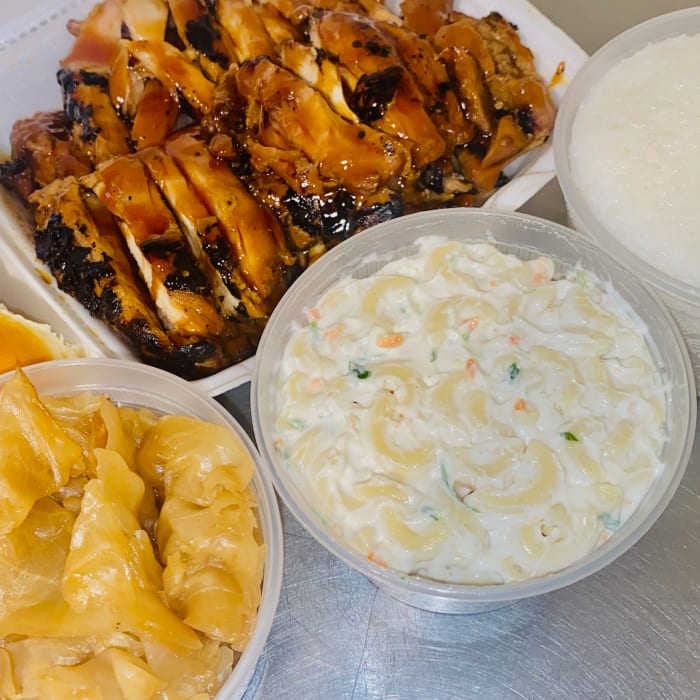 Teriyaki Chicken Ohana Dinner.